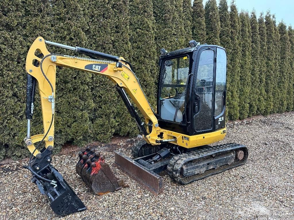 CAT 302.7 D CR Mini ekskavatoriai < 7 t