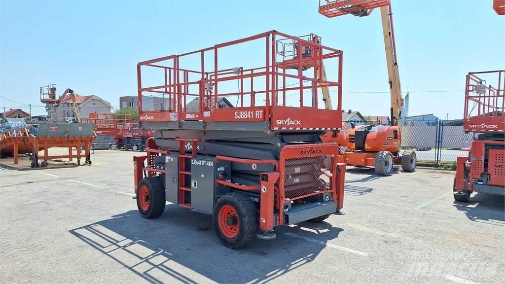 SkyJack 8841RT Žirkliniai keltuvai