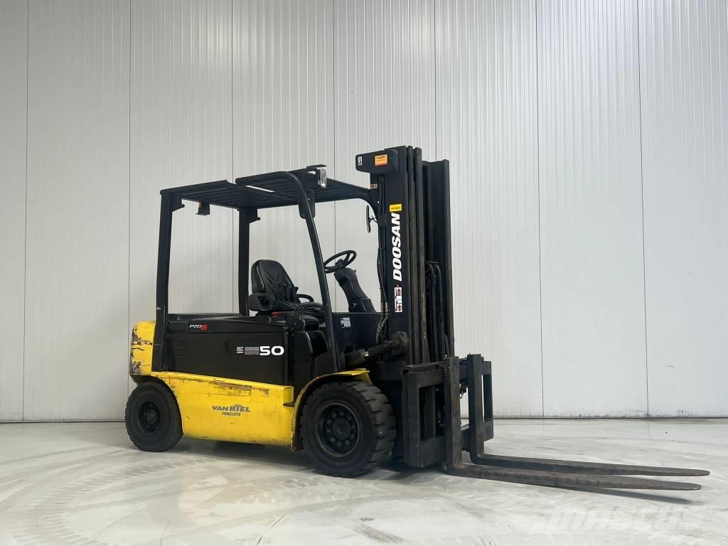 Doosan B50X-5 Elektriniai šakiniai krautuvai