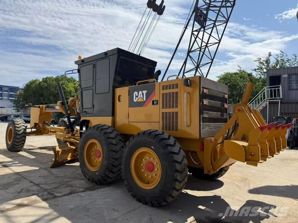 CAT 140 H Greideriai