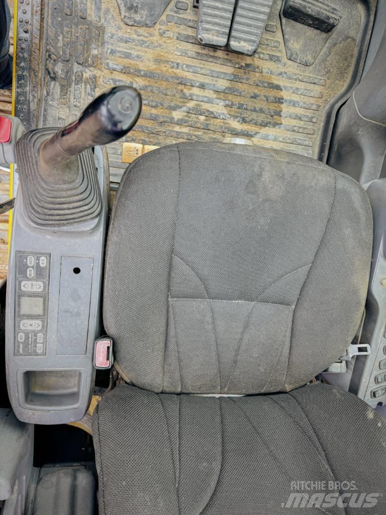 Komatsu PC 300 LC-7 Vikšriniai ekskavatoriai