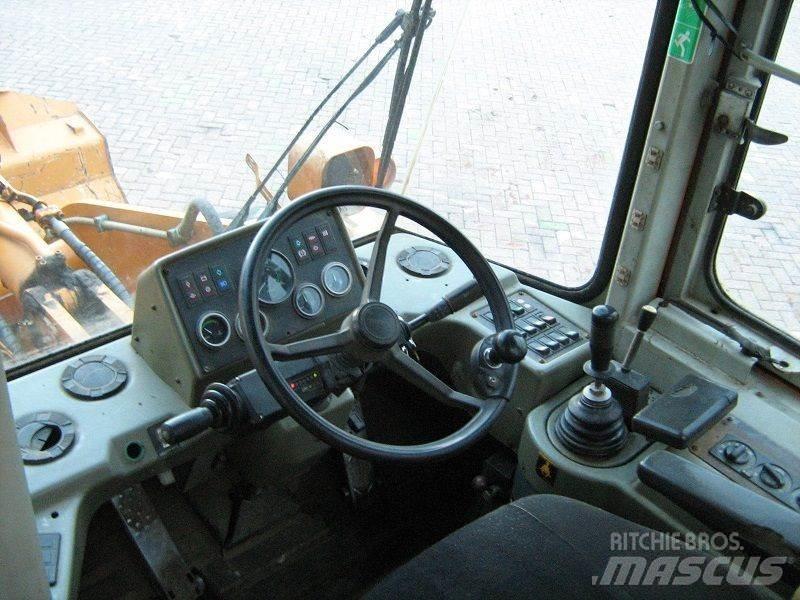 Hyundai HL740-3 Naudoti ratiniai krautuvai