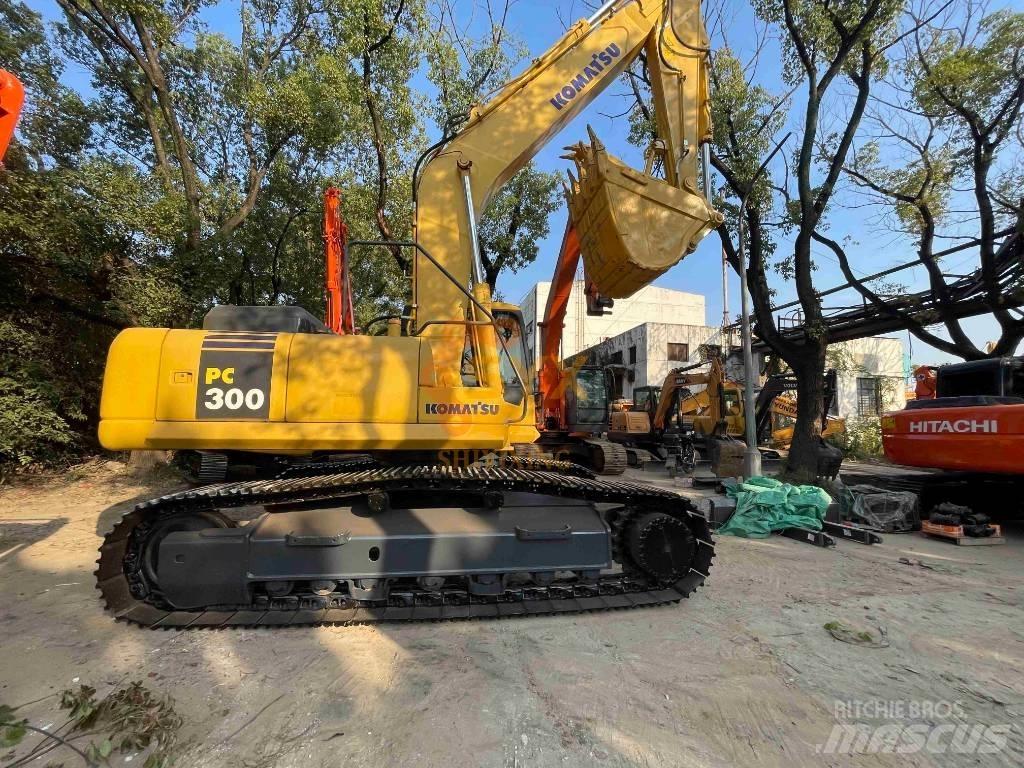Komatsu PC 300 Vikšriniai ekskavatoriai