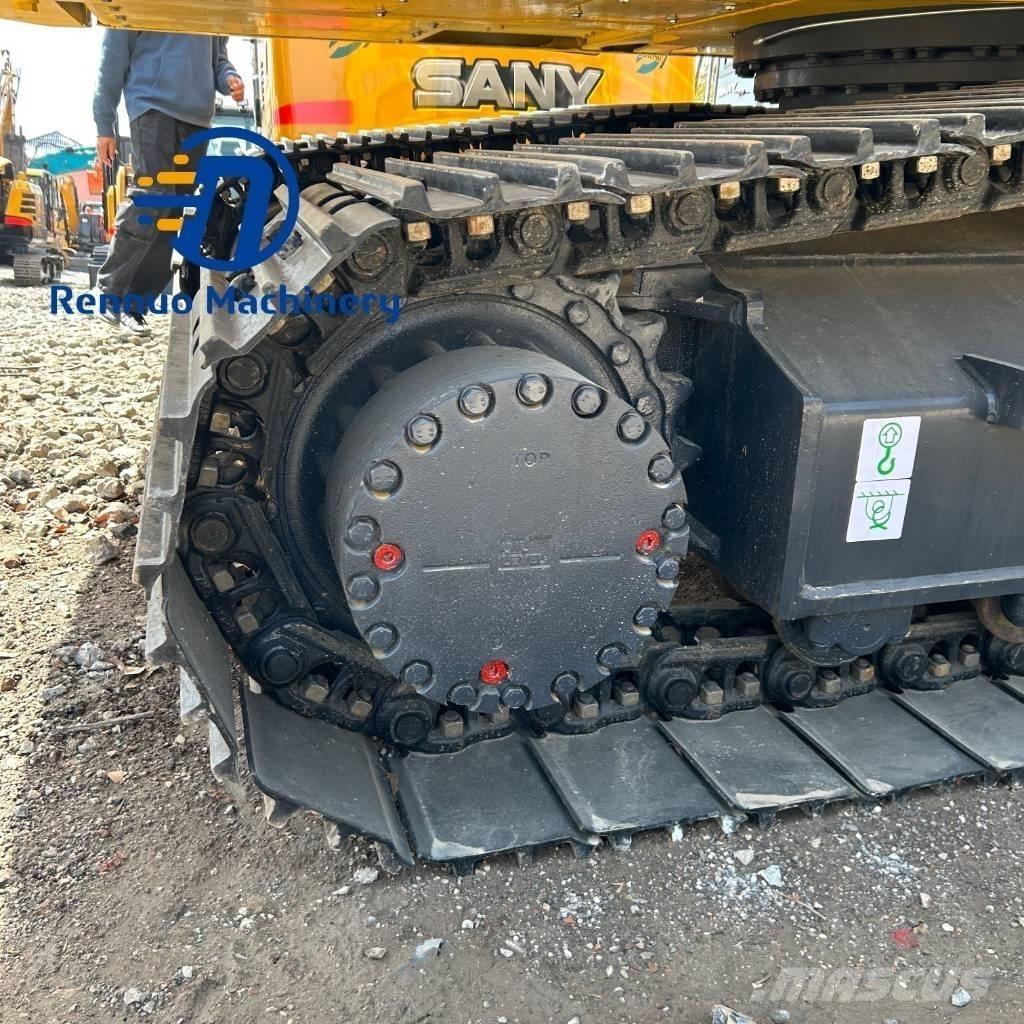 Komatsu PC200-8 Vikšriniai ekskavatoriai