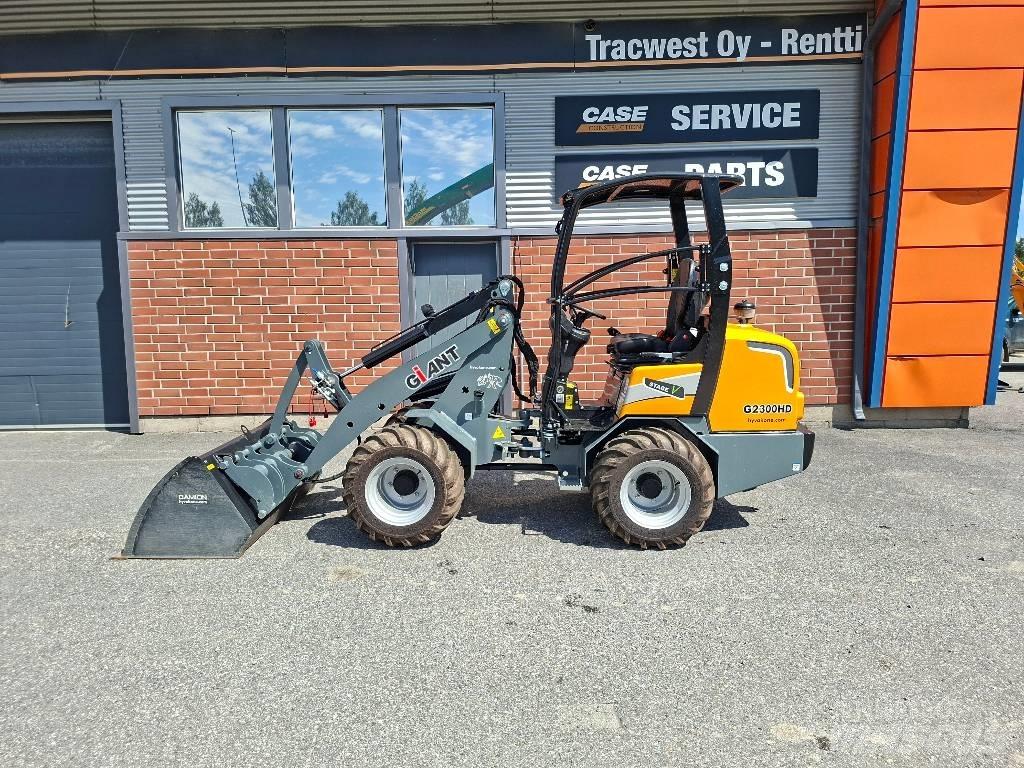 GiANT G 2300 HD Daugiafunkciniai pakrovėjai