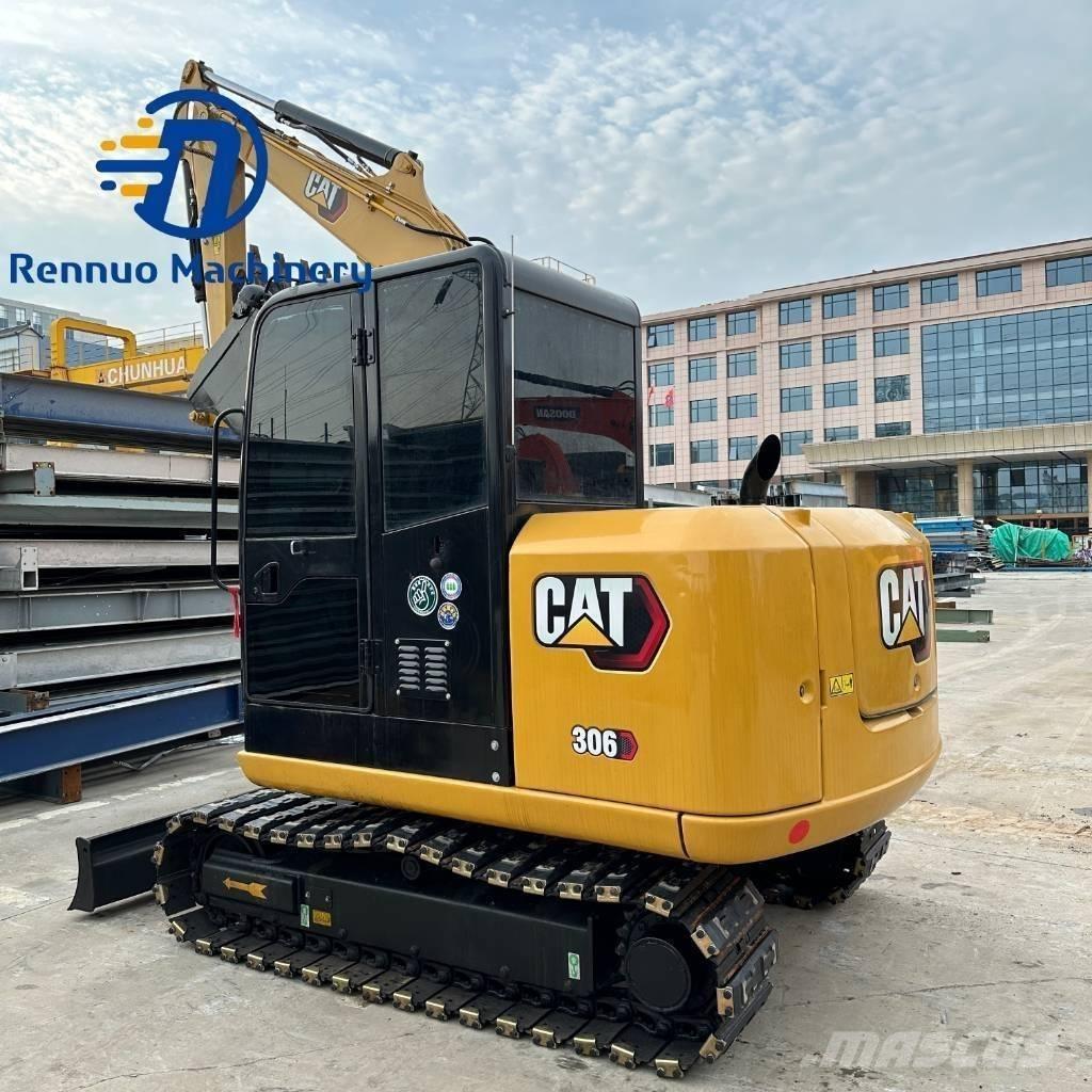 CAT 306E with rubber Mini ekskavatoriai < 7 t