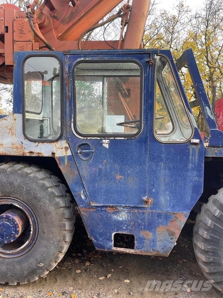 Ransomes Rapier HF17 Kiti kranai