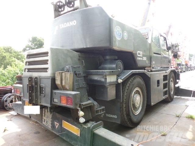 Tadano TR250M-6 Neapdoroto reljefo kranai