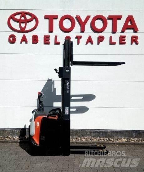 Toyota SPE140L Rankiniai vėžimėliai