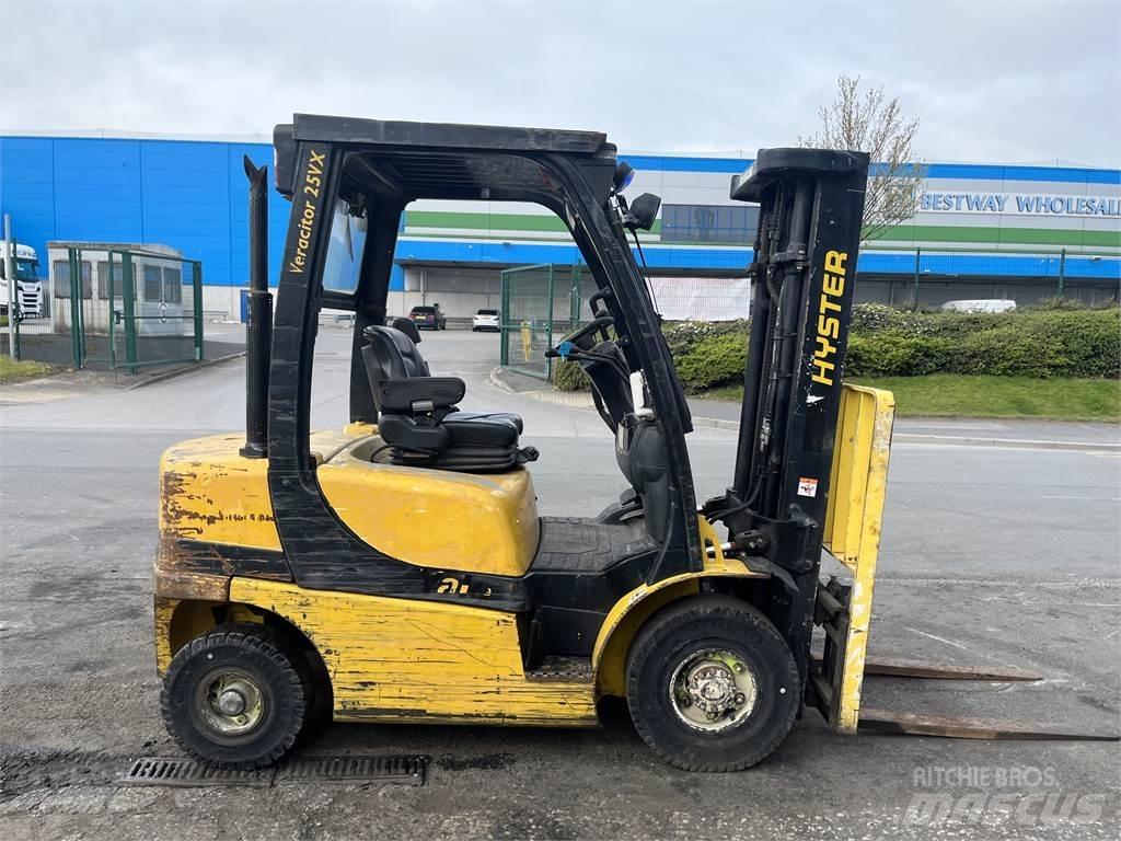 Yale GDP25VX Dyzeliniai krautuvai