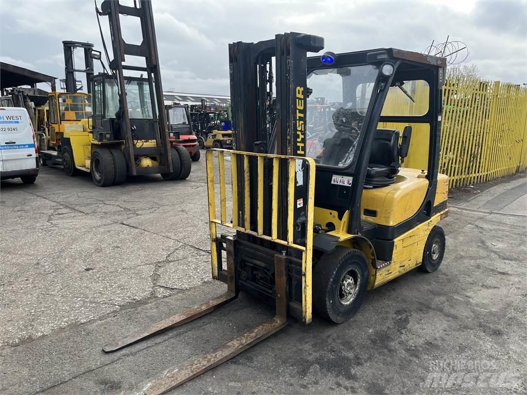 Yale GDP25VX Dyzeliniai krautuvai