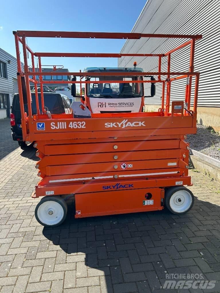 SkyJack SJ III 4632 Žirkliniai keltuvai