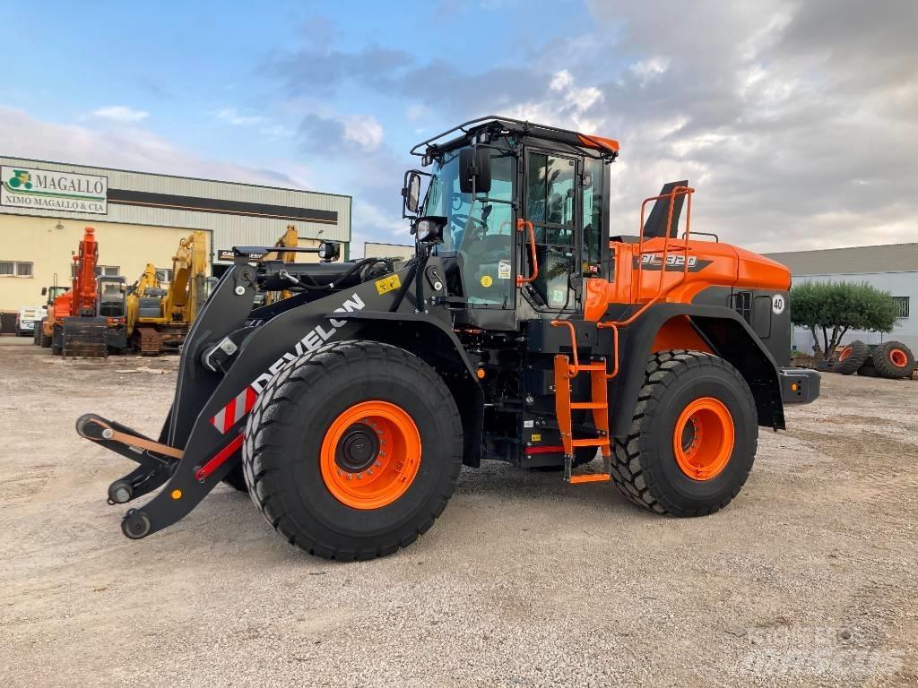 Develon DL 320-7 Naudoti ratiniai krautuvai
