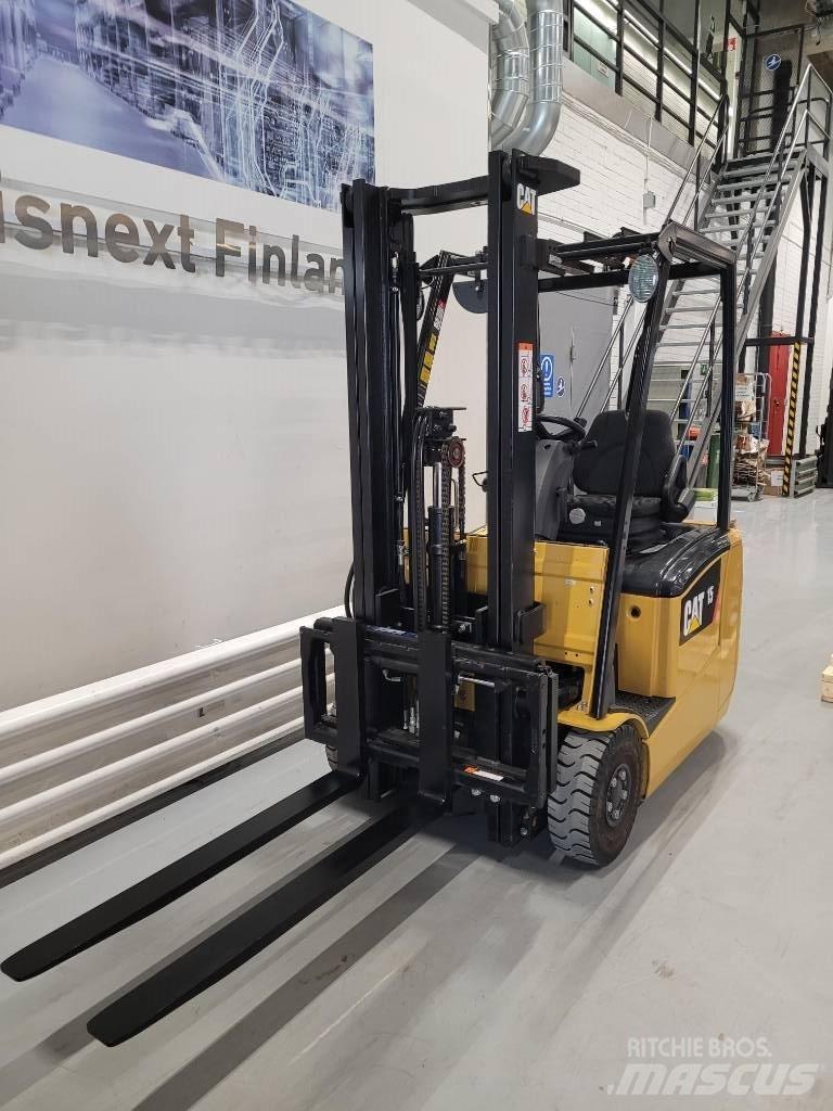 CAT EP15PNT Elektriniai šakiniai krautuvai