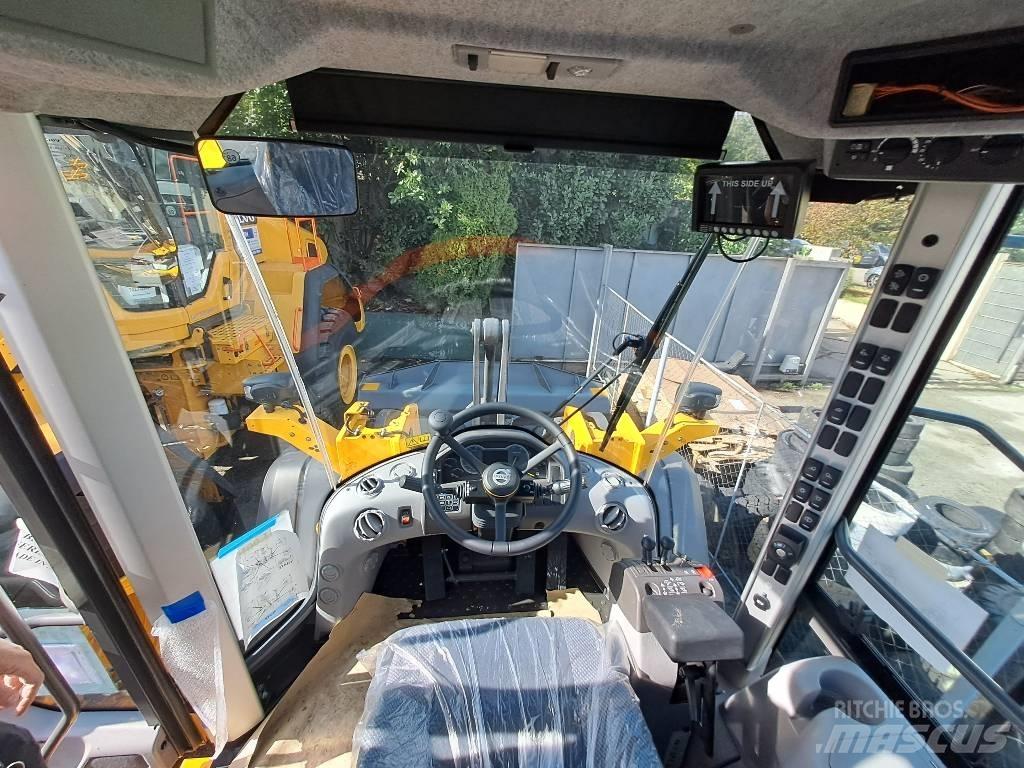 Volvo L90H Naudoti ratiniai krautuvai