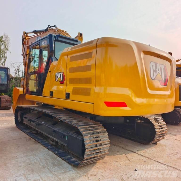 CAT 323 GC Vikšriniai ekskavatoriai