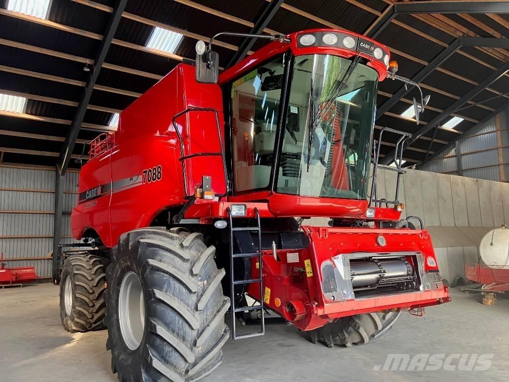 Case IH 7088 Derliaus nuėmimo kombainai