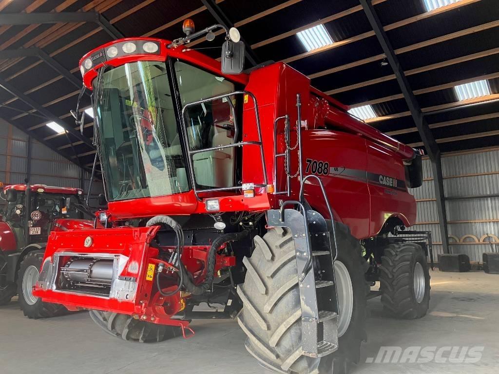 Case IH 7088 Derliaus nuėmimo kombainai