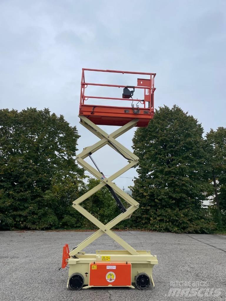 JLG 6 RS Žirkliniai keltuvai
