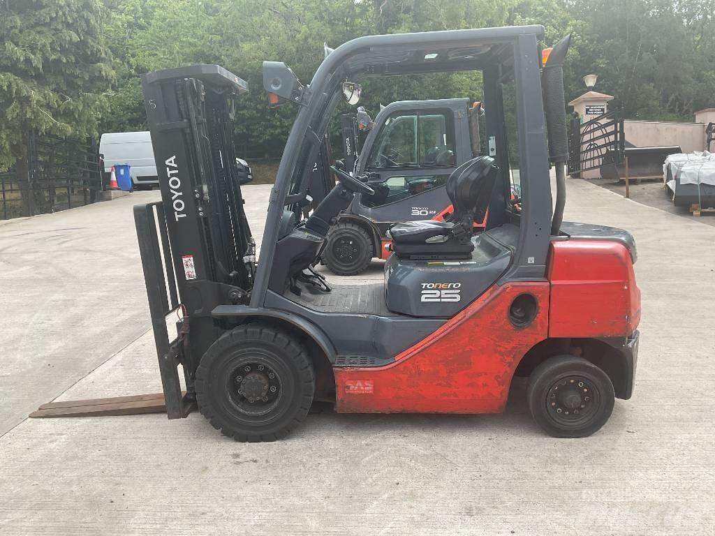 Toyota 02-8 FDF 25 Dyzeliniai krautuvai