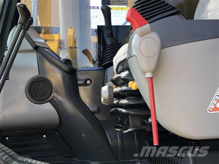 Komatsu PC450-8 Vikšriniai ekskavatoriai