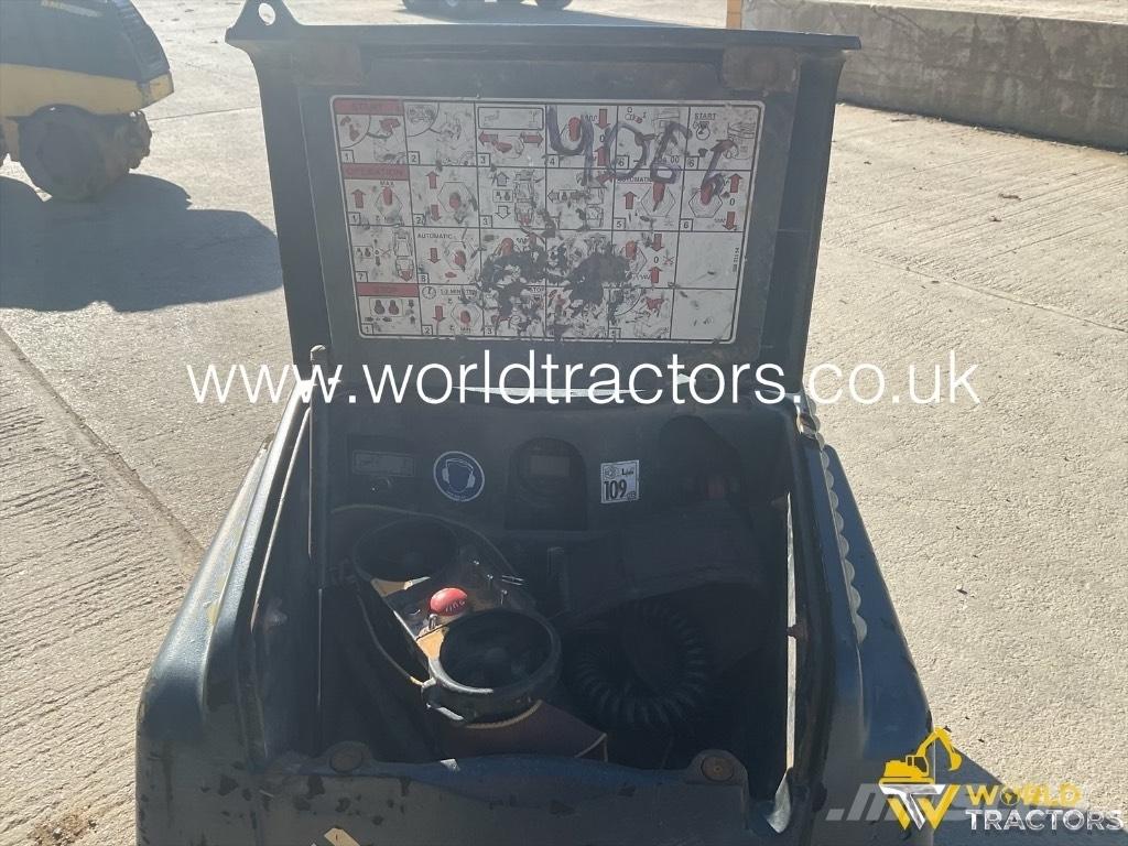 Bomag BMP 8500 Vibratoriai
