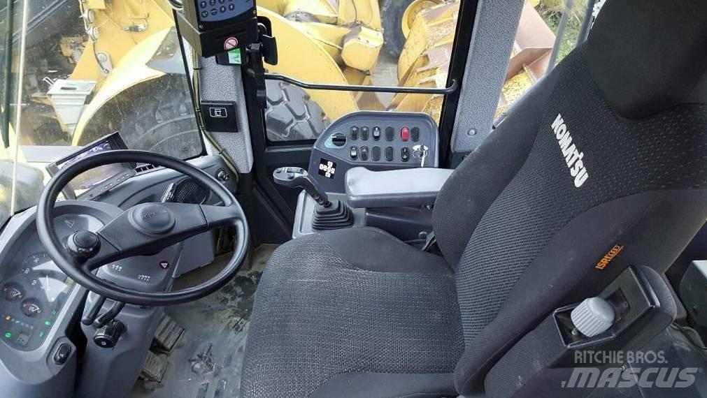 Komatsu WA470-6LC Naudoti ratiniai krautuvai