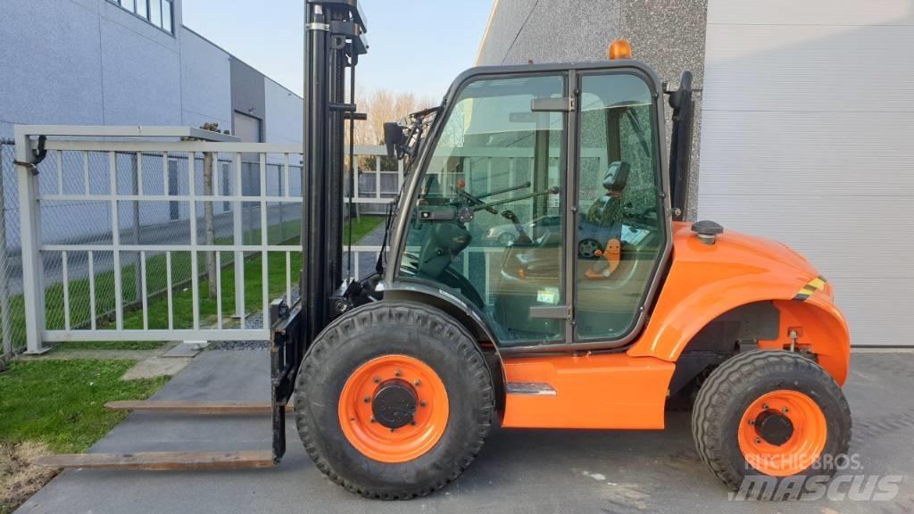 Ausa C 250 H X4 Dyzeliniai krautuvai