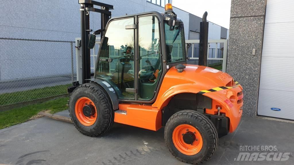 Ausa C 250 H X4 Dyzeliniai krautuvai