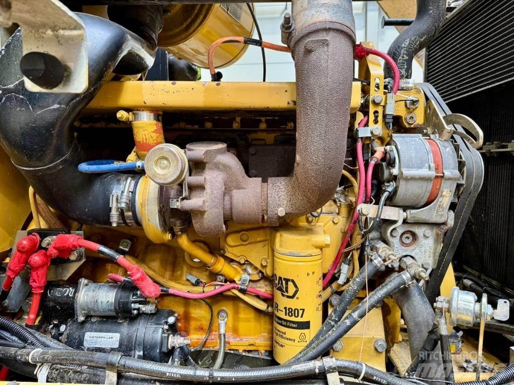 CAT 938 G Naudoti ratiniai krautuvai