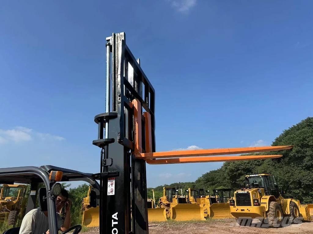 Toyota 30 Forklift Dyzeliniai krautuvai