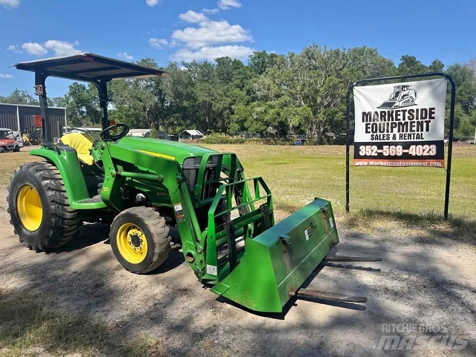 John Deere 3038 E Traktoriai