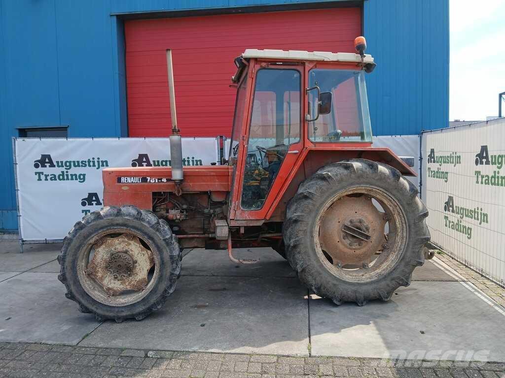 Renault 781-4 Traktoriai