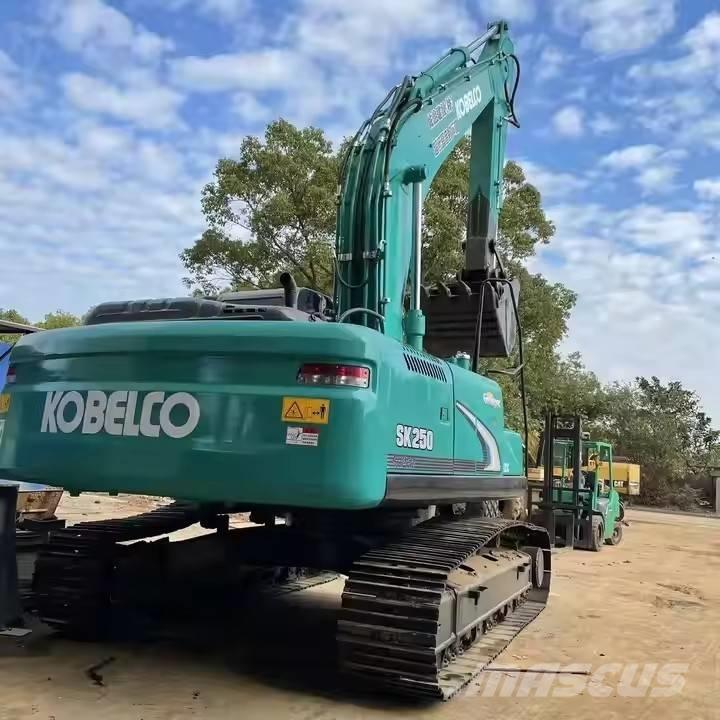 Kobelco SK 250 Vikšriniai ekskavatoriai