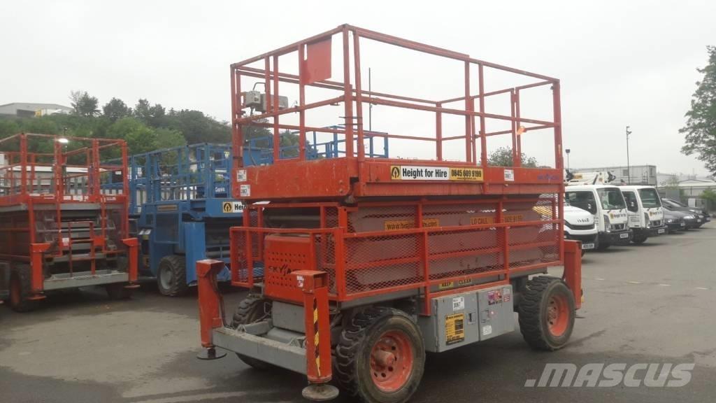 SkyJack SJ 7135 RT Žirkliniai keltuvai