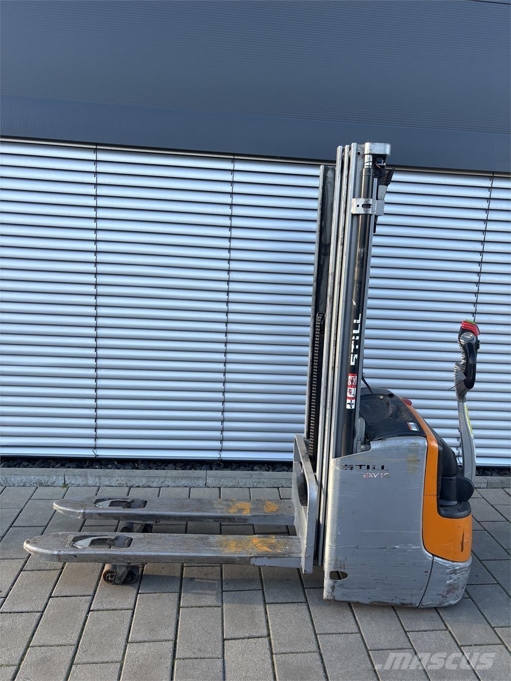 Still EXV 12i Savaeigiai rietuvai