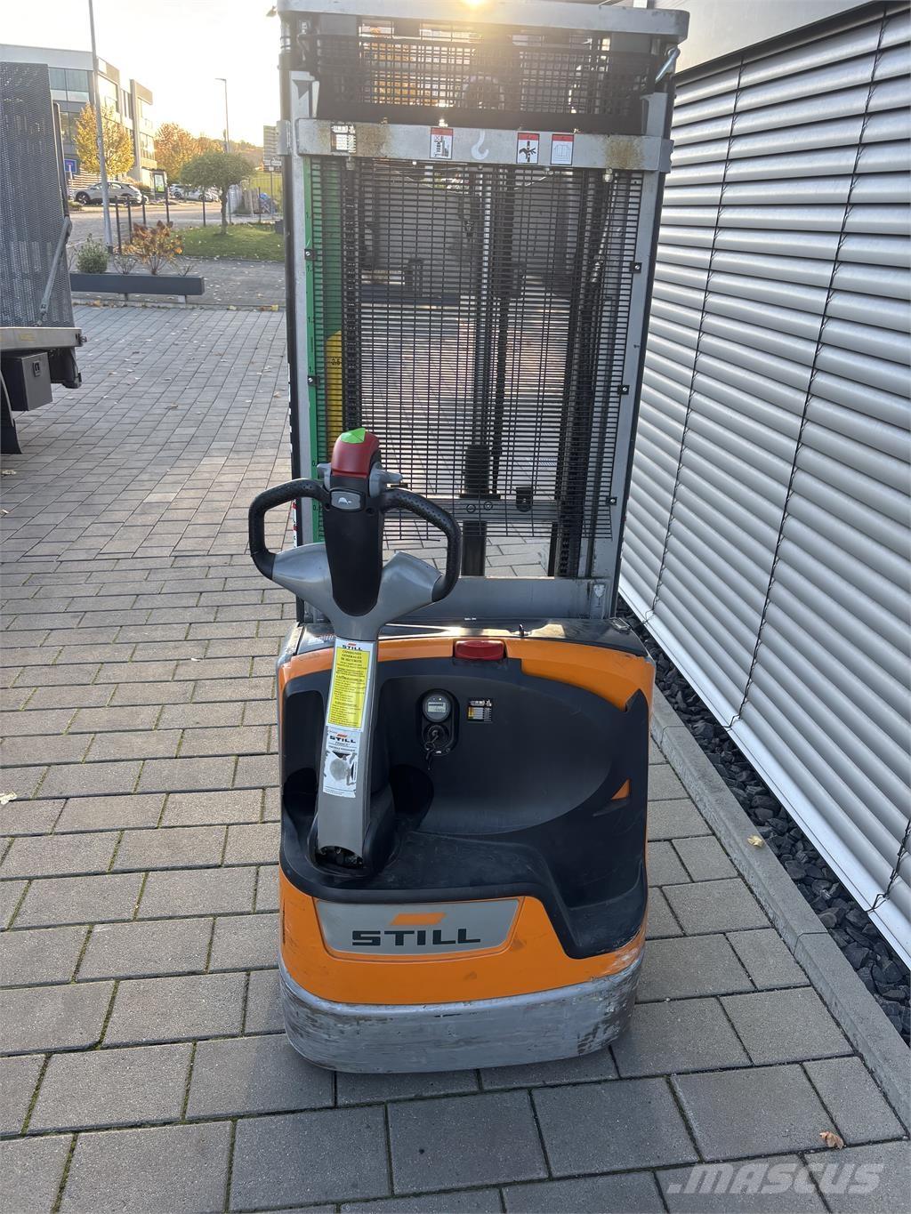 Still EXV 12i Savaeigiai rietuvai