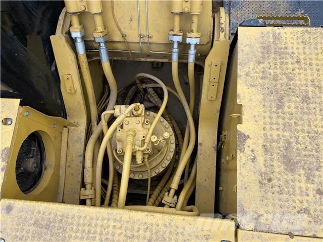 CAT 336D2 Vikšriniai ekskavatoriai