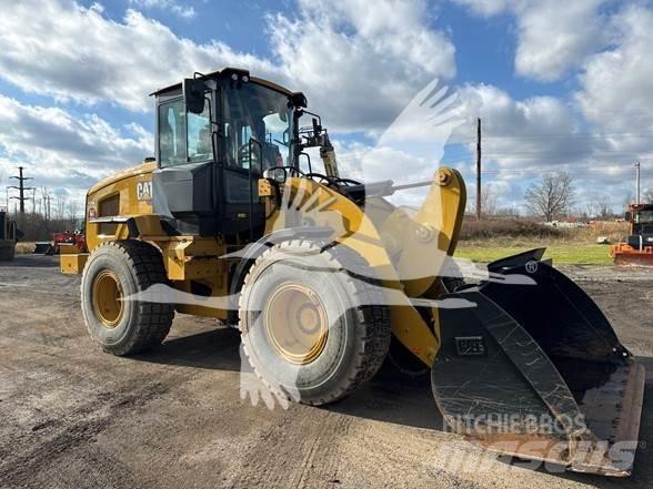 CAT 926M Naudoti ratiniai krautuvai