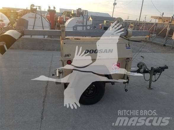Doosan LS Apšvietimo bokšteliai