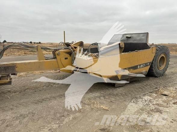  E&J SC17U Žemo iškrovimo puspriekabės