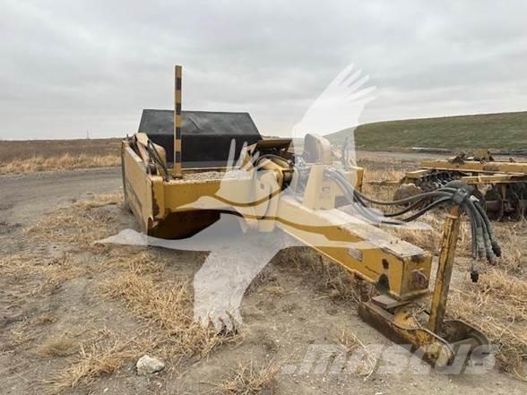  E&J SC17U Žemo iškrovimo puspriekabės