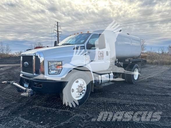 F & R F750 Miškovežių puspriekabės