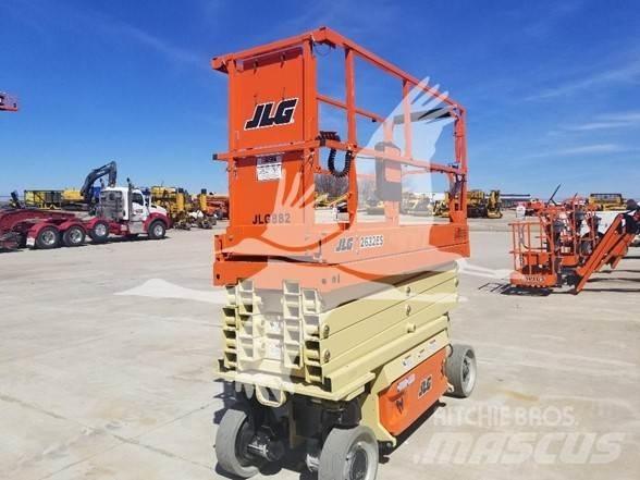 JLG 2632ES Žirkliniai keltuvai