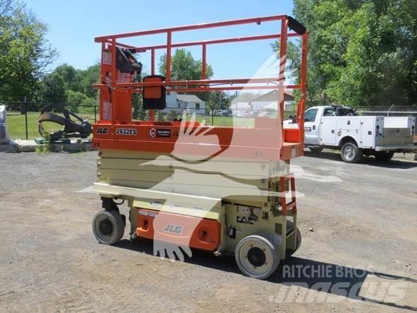 JLG 2632ES Žirkliniai keltuvai