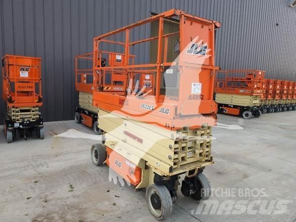 JLG 2632ES Žirkliniai keltuvai