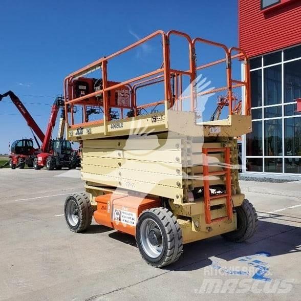 JLG 4069LE Žirkliniai keltuvai