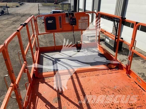 JLG 430LRT Žirkliniai keltuvai