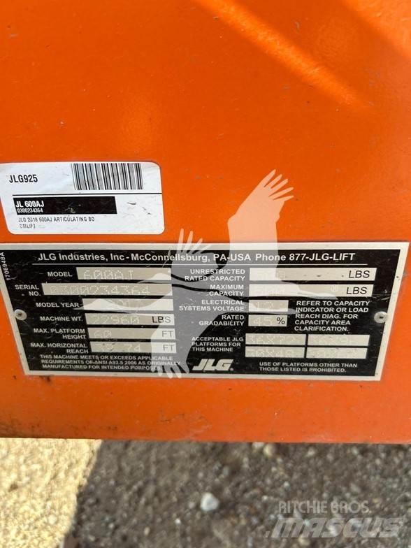 JLG 600AJ Alkūniniai keltuvai