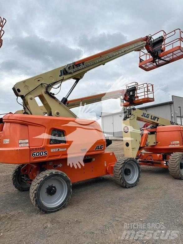 JLG 600S Teleskopiniai keltuvai